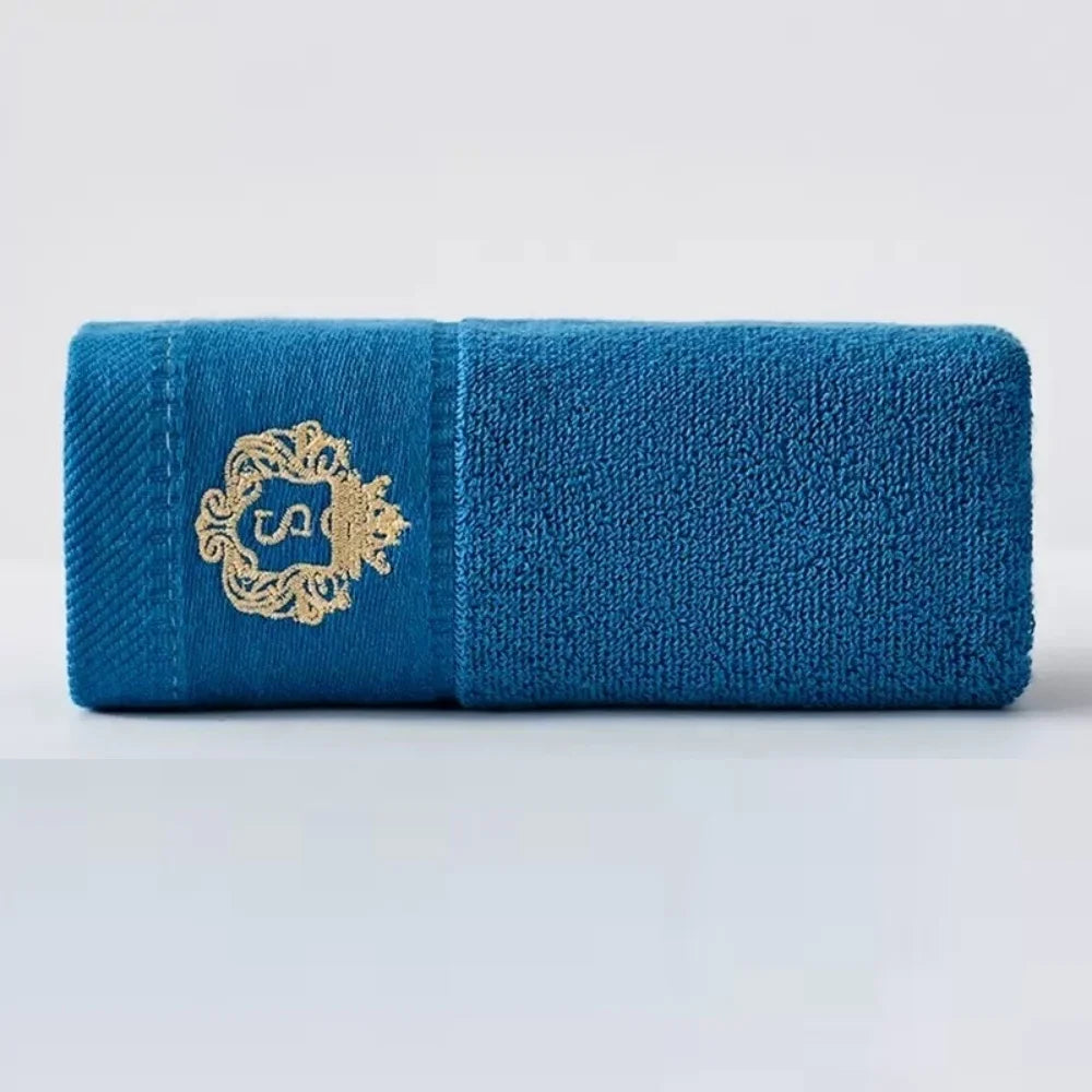 Cotton bath towels for the bathroom -
