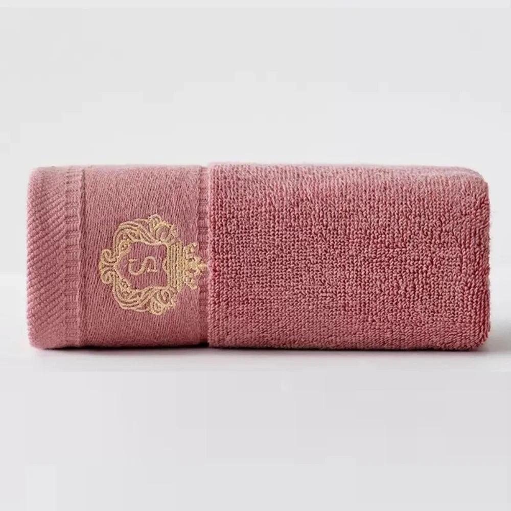 Cotton bath towels for the bathroom -