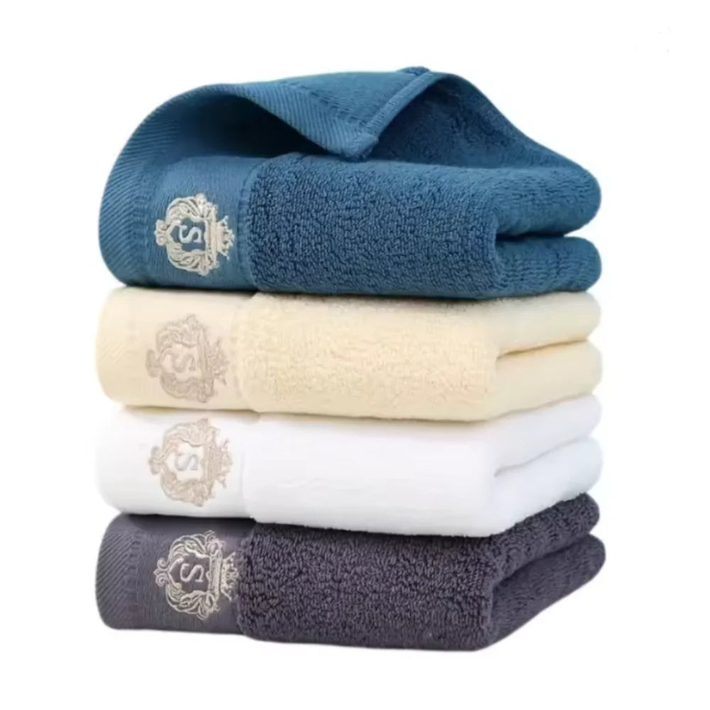 Cotton bath towels for the bathroom - two sizes,