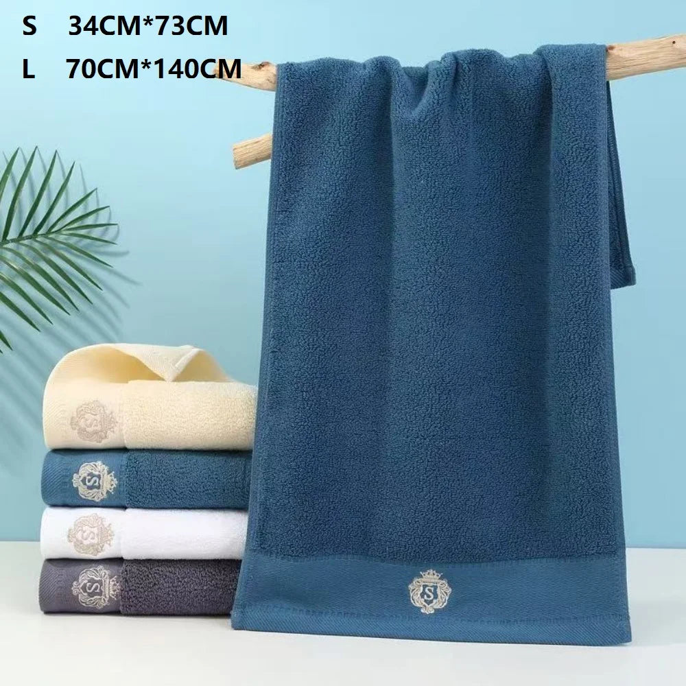 Cotton bath towels for the bathroom - two sizes,
