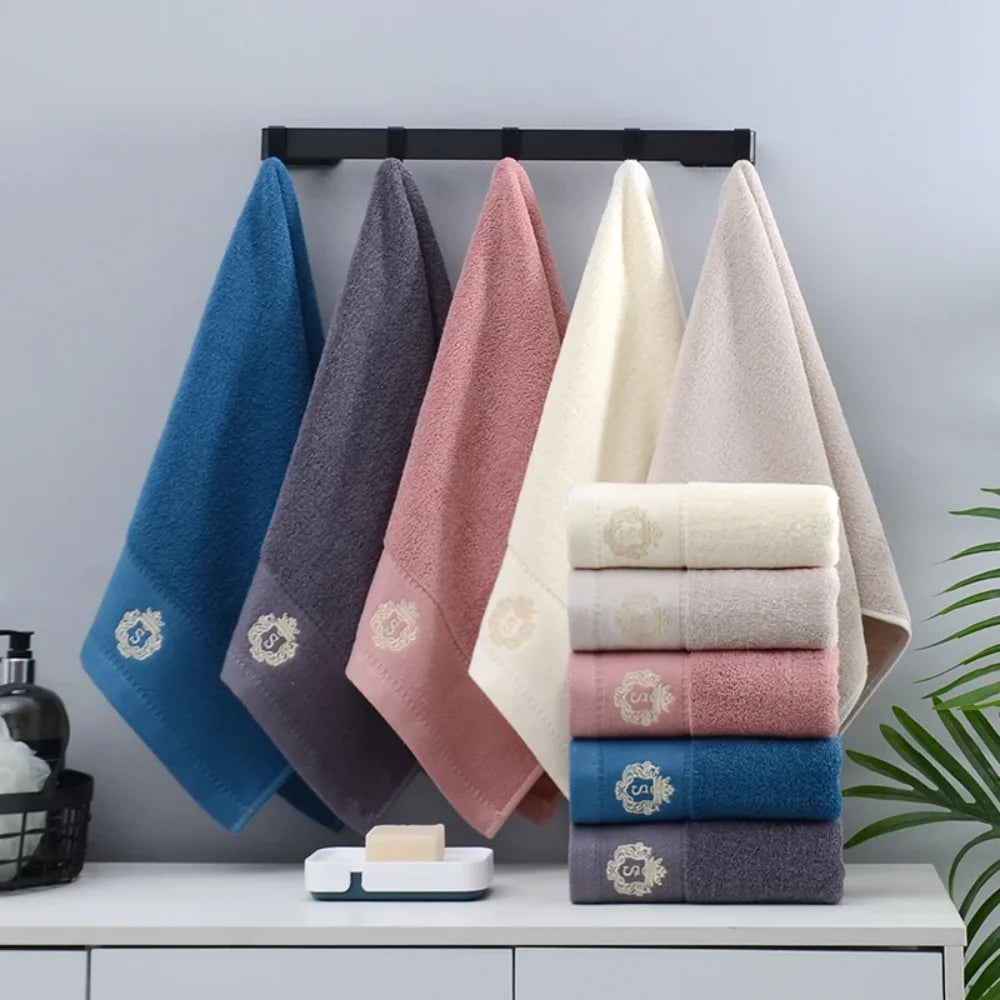 Cotton bath towels for the bathroom -