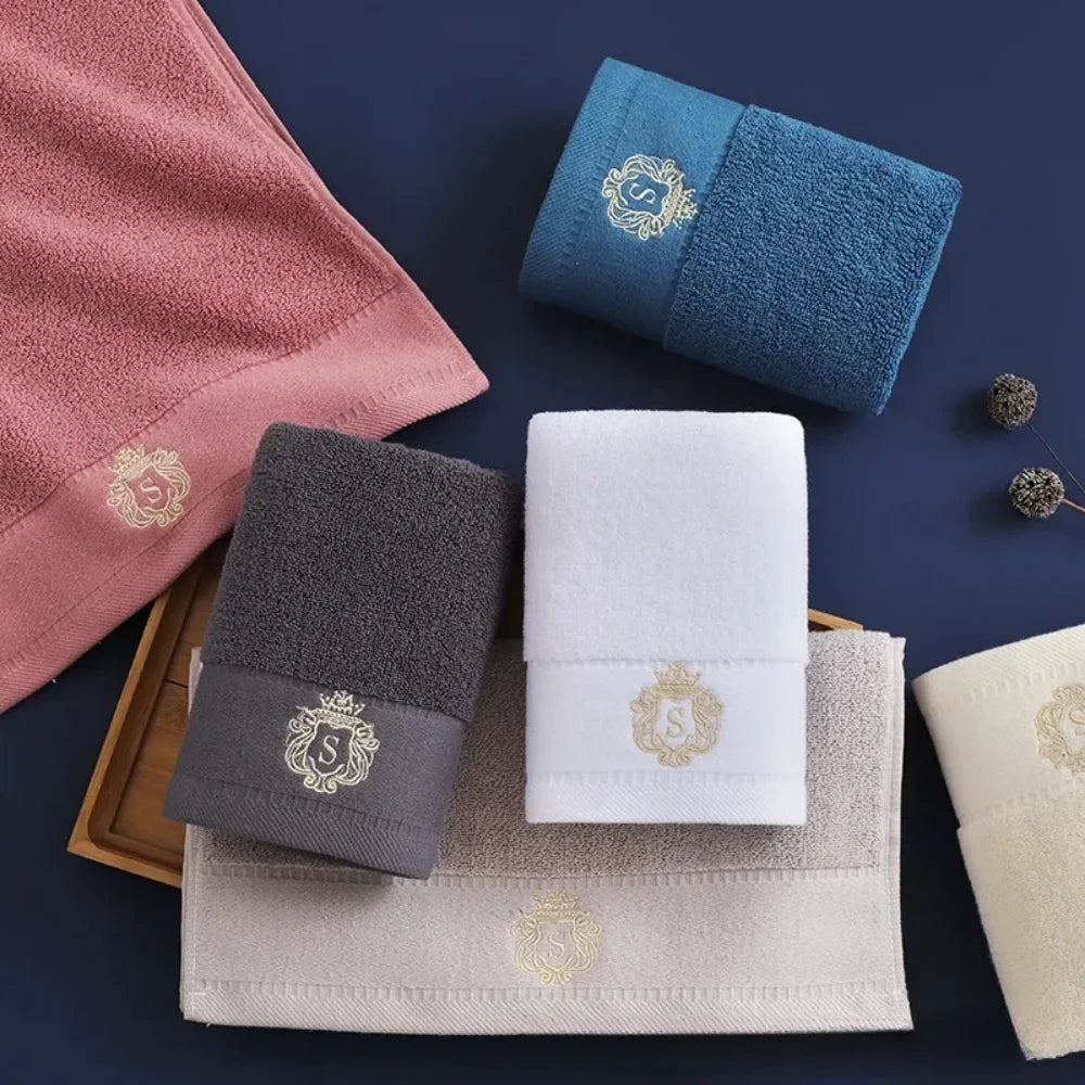 Cotton bath towels for the bathroom -