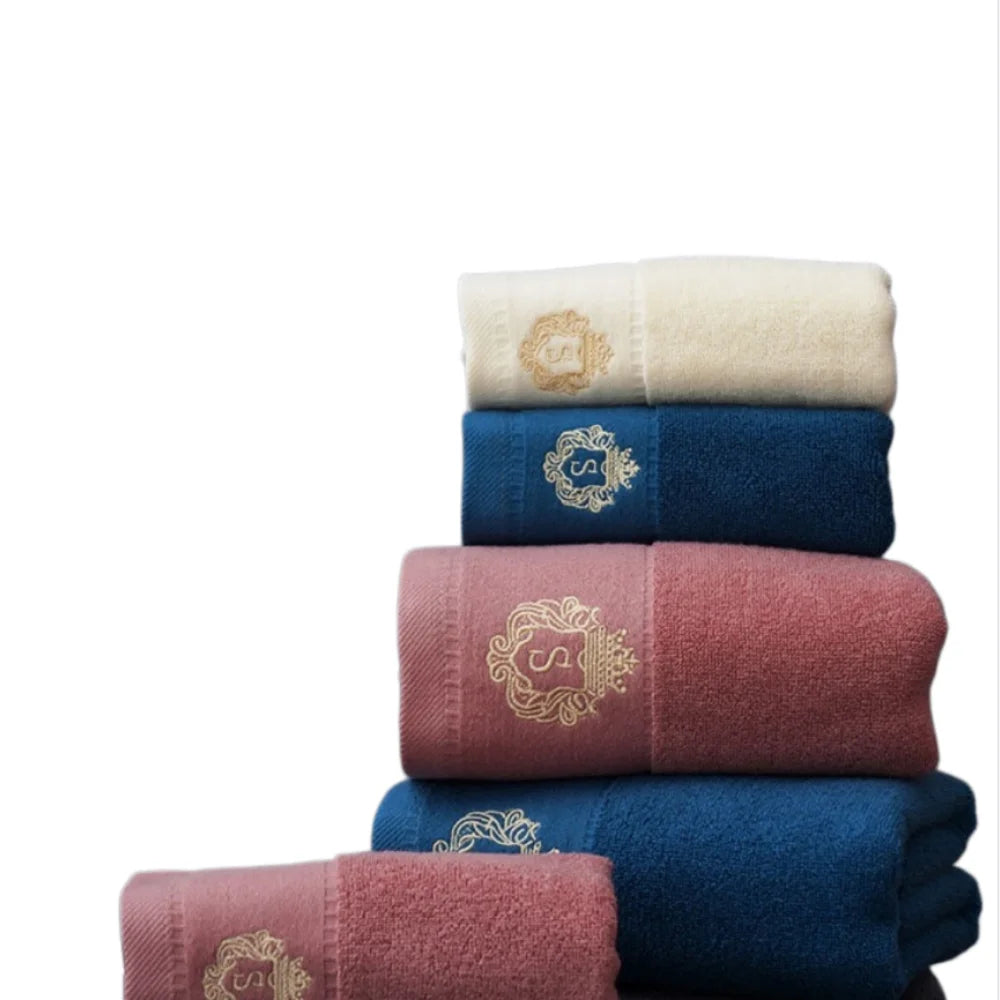 Cotton bath towels for the bathroom -