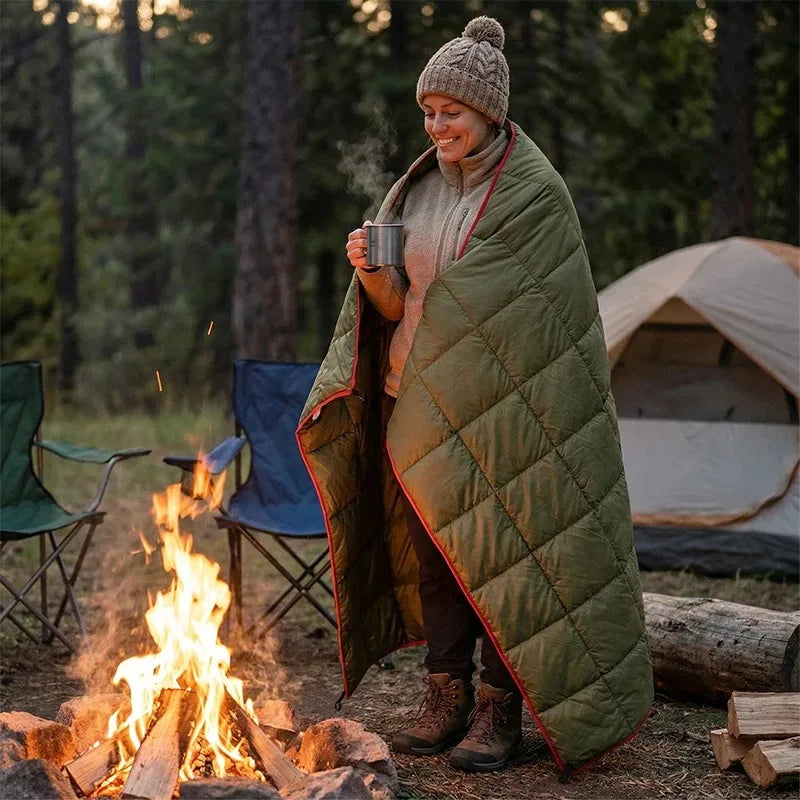 Multifunctional camping gear, portable outdoor travel blanket, moisture-proof mat