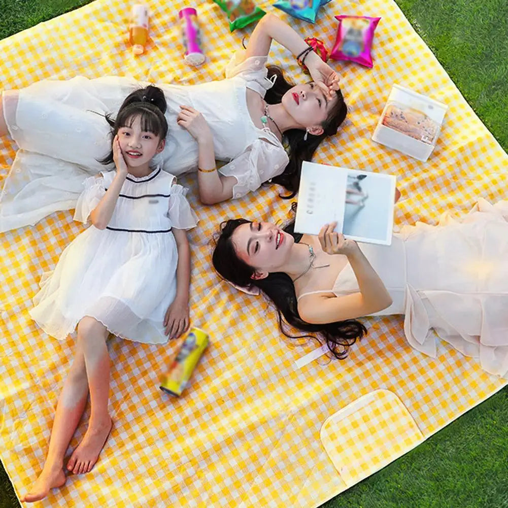 Lightweight Foldable Picnic Blanket Sand Proof Waterproof